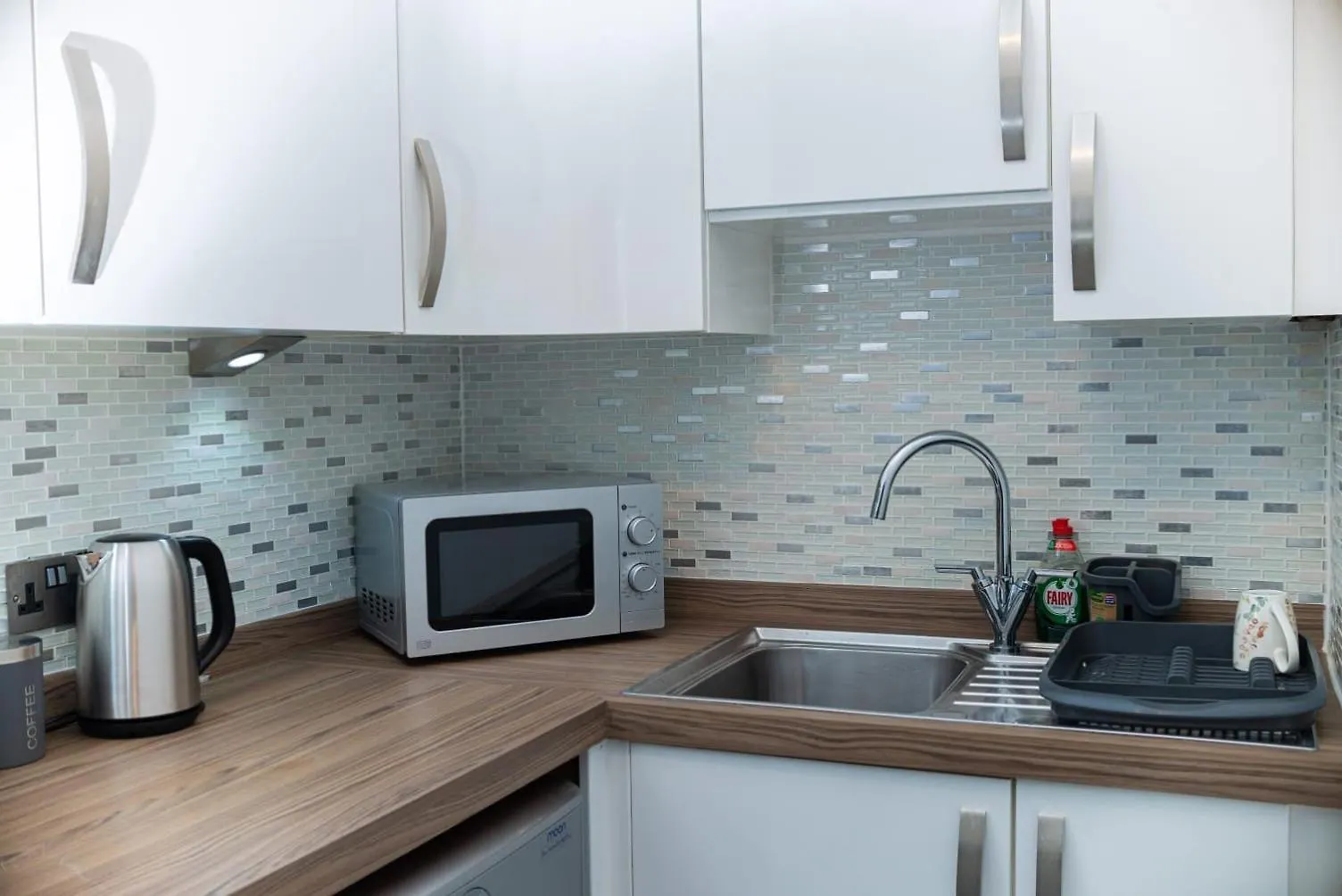 Aberdeen City Centre Flat: 2-Bedroom with Parking 0*,  United Kingdom